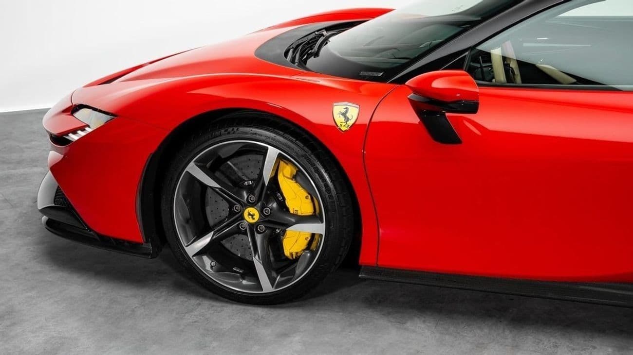 2022 Ferrari SF90 STRADALE thumbnail 4