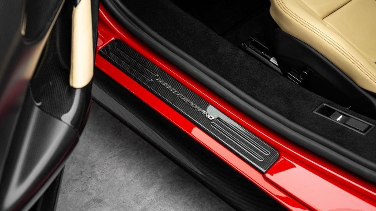 2022 Ferrari SF90 STRADALE thumbnail 7