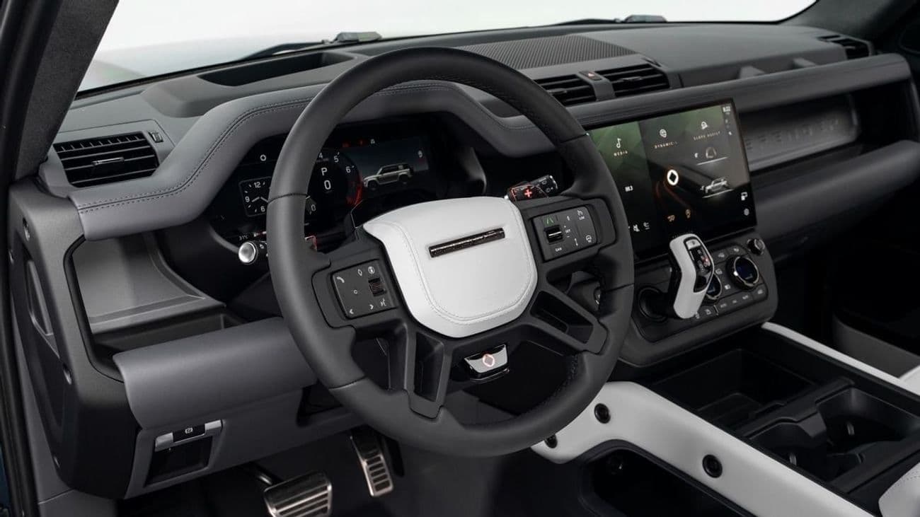 2026 Land Rover Defender thumbnail 8