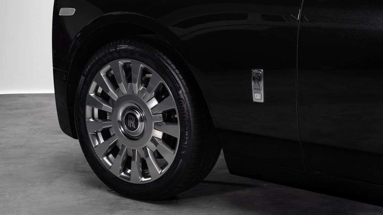 2019 Rolls Royce Phantom EWB thumbnail 4
