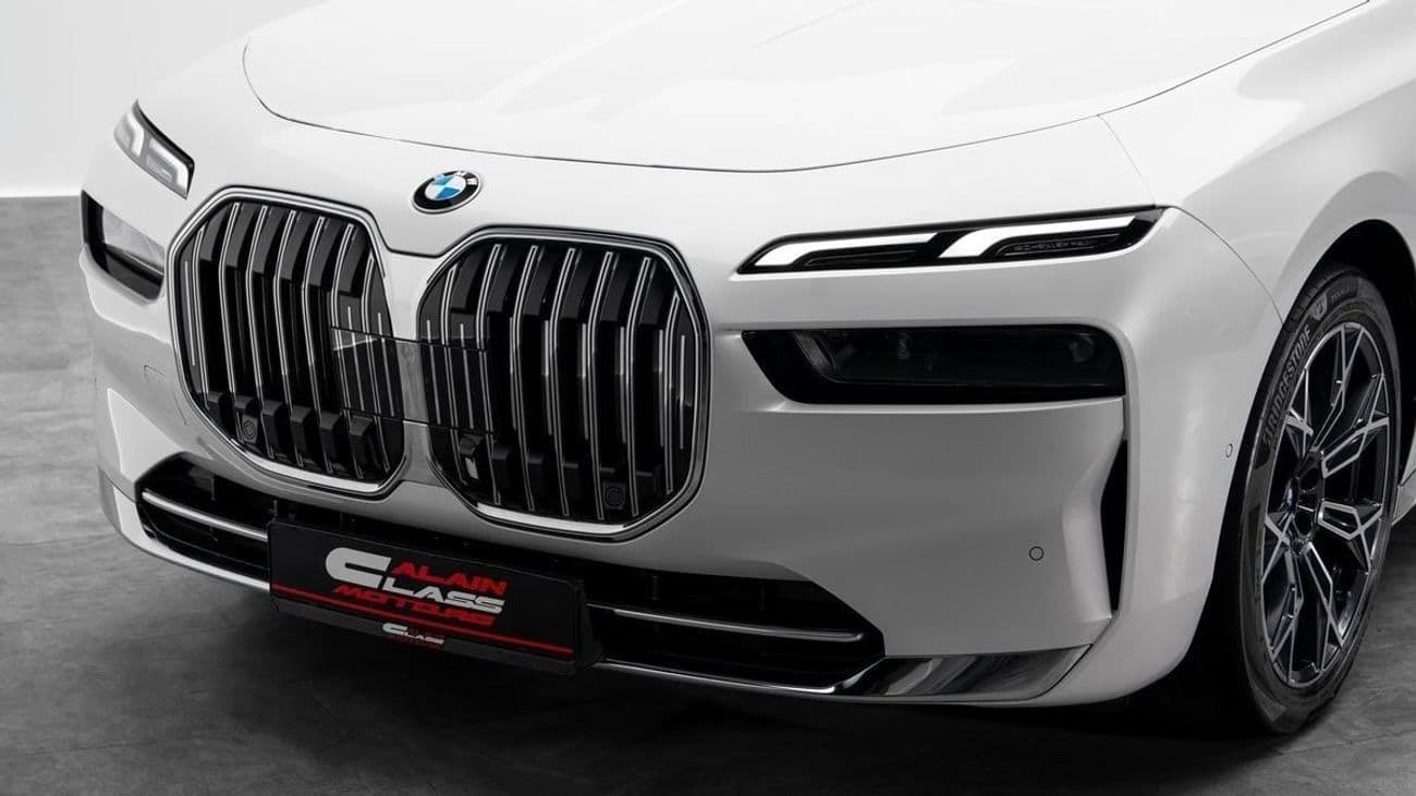 2023 BMW 735i DESIGN PURE EXCELLENCE thumbnail 5