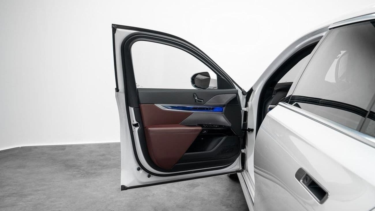 2023 BMW 735i DESIGN PURE EXCELLENCE thumbnail 6