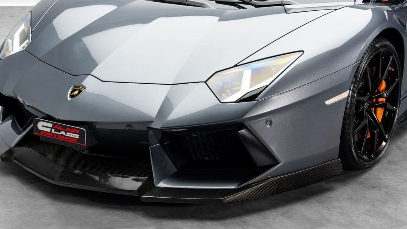 2015 Lamborghini Aventador ROADSTER thumbnail 5