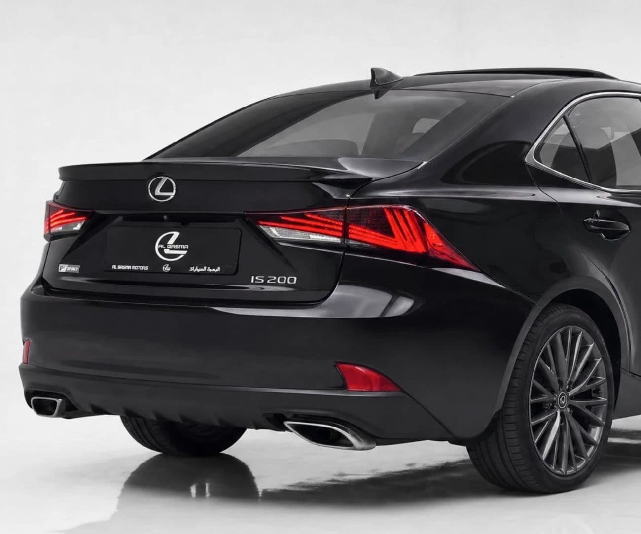 2017 Lexus IS200t F SPORT thumbnail 4