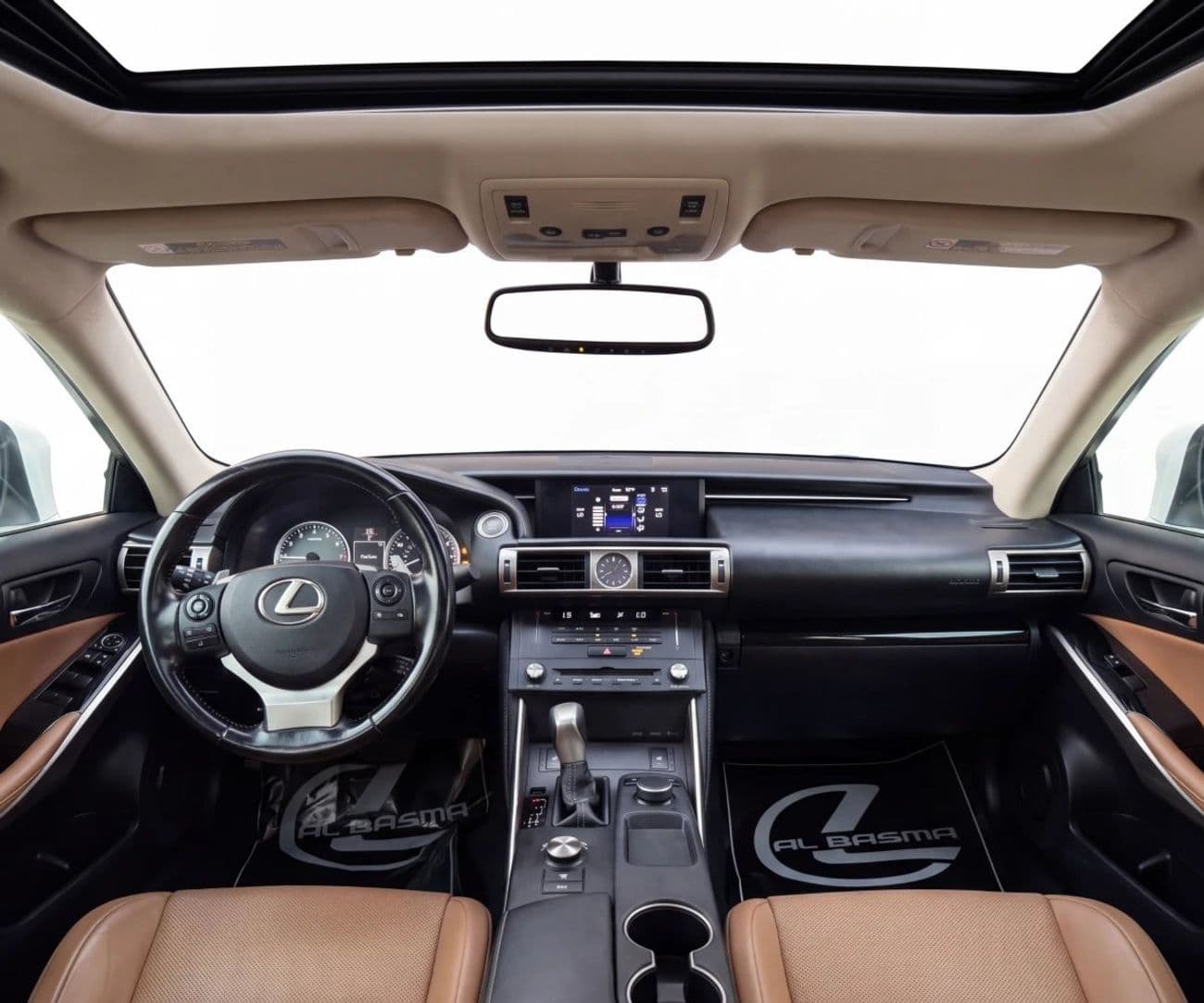2016 Lexus IS300 thumbnail 4