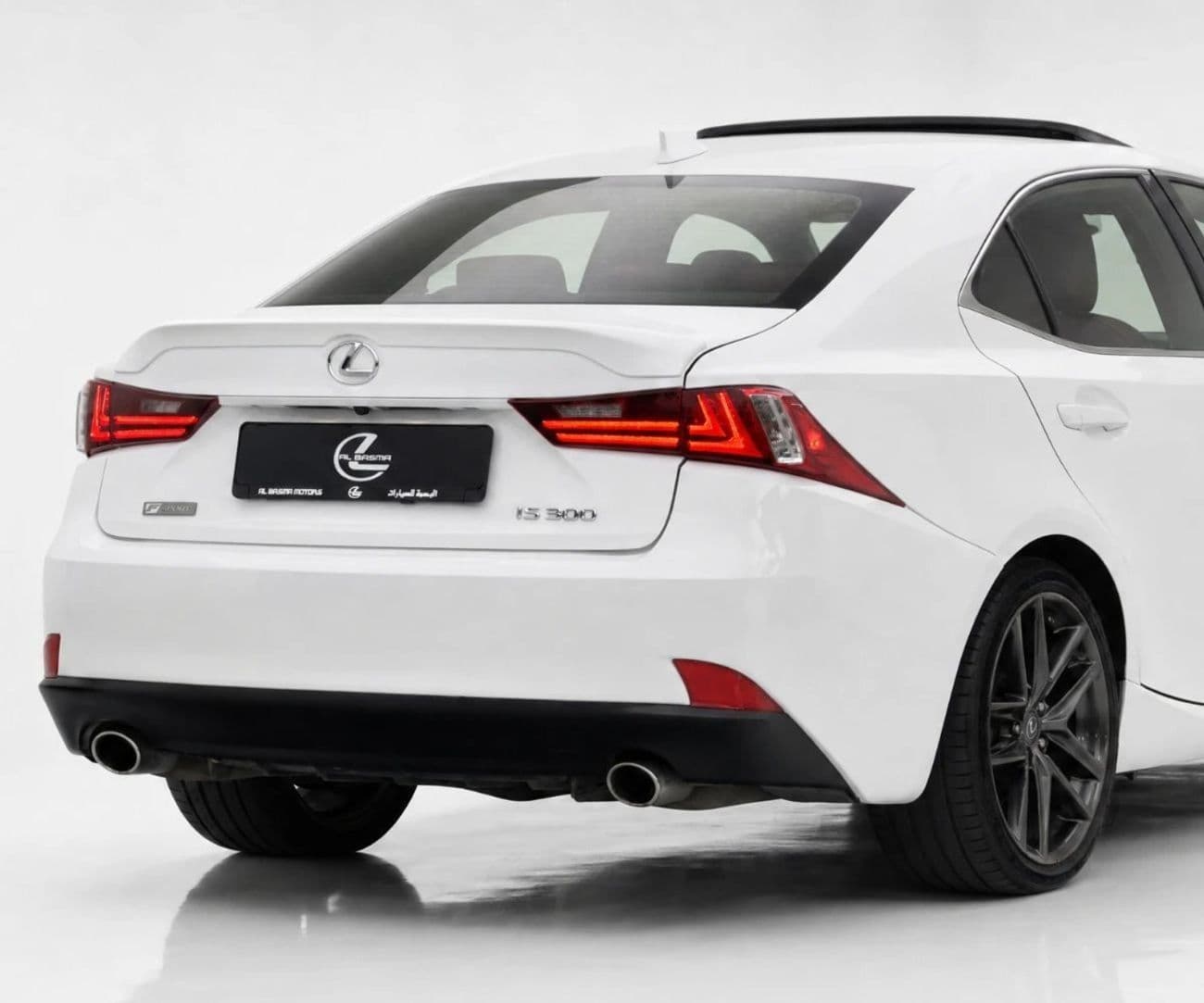 2016 Lexus IS300 AWD thumbnail 4