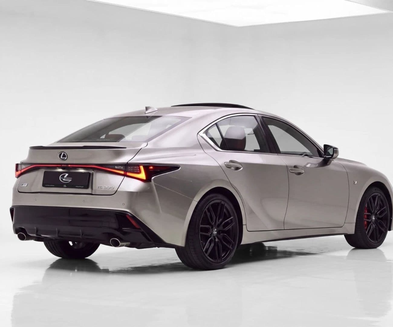 2021 Lexus IS300 F SPORT thumbnail 4
