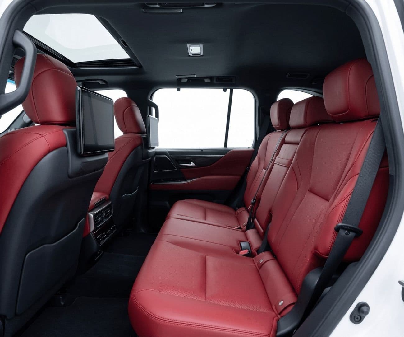 2026 Lexus LX600 SIGNATURE thumbnail 3