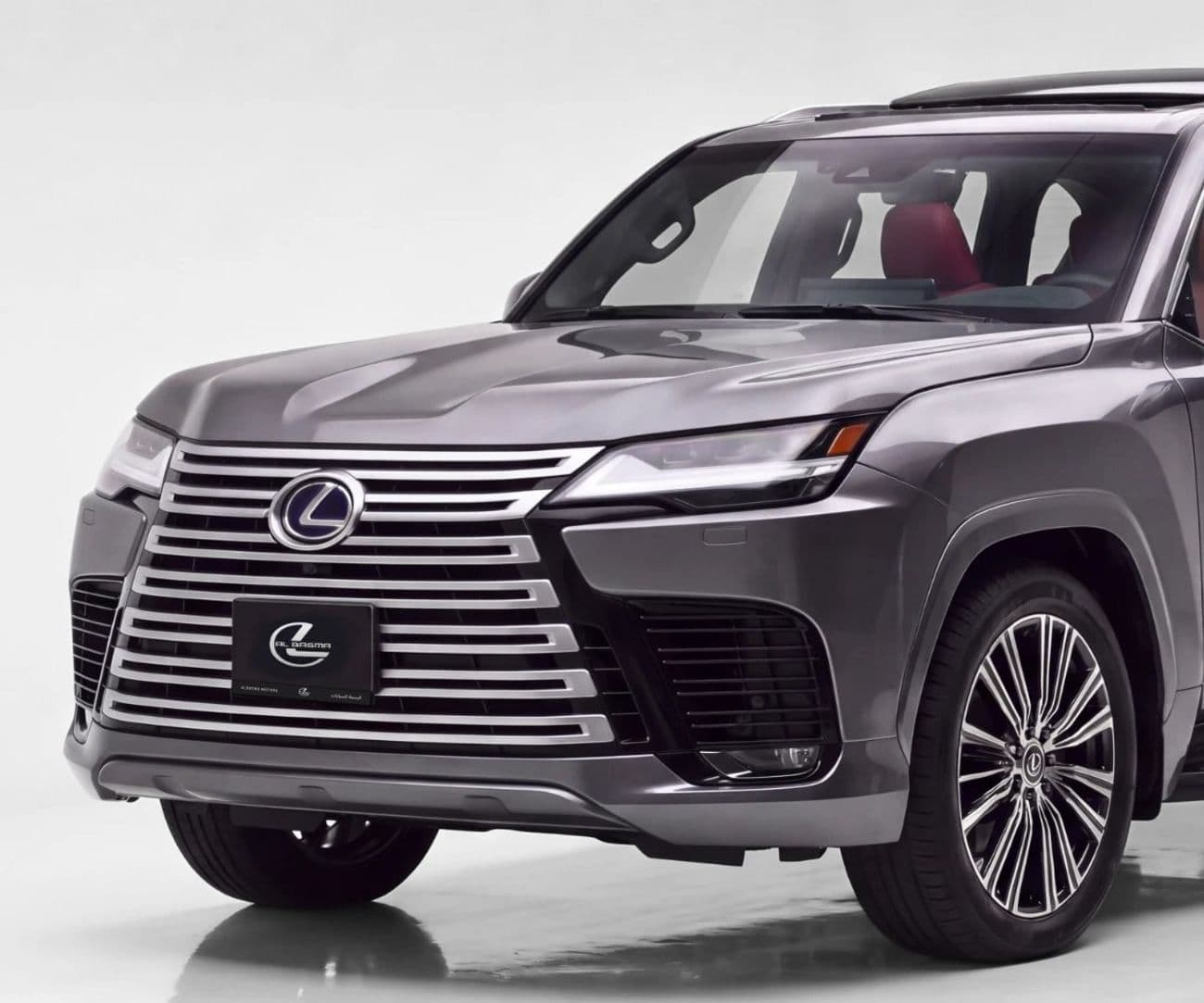 2025 Lexus LX700h SIGNATURE thumbnail 2