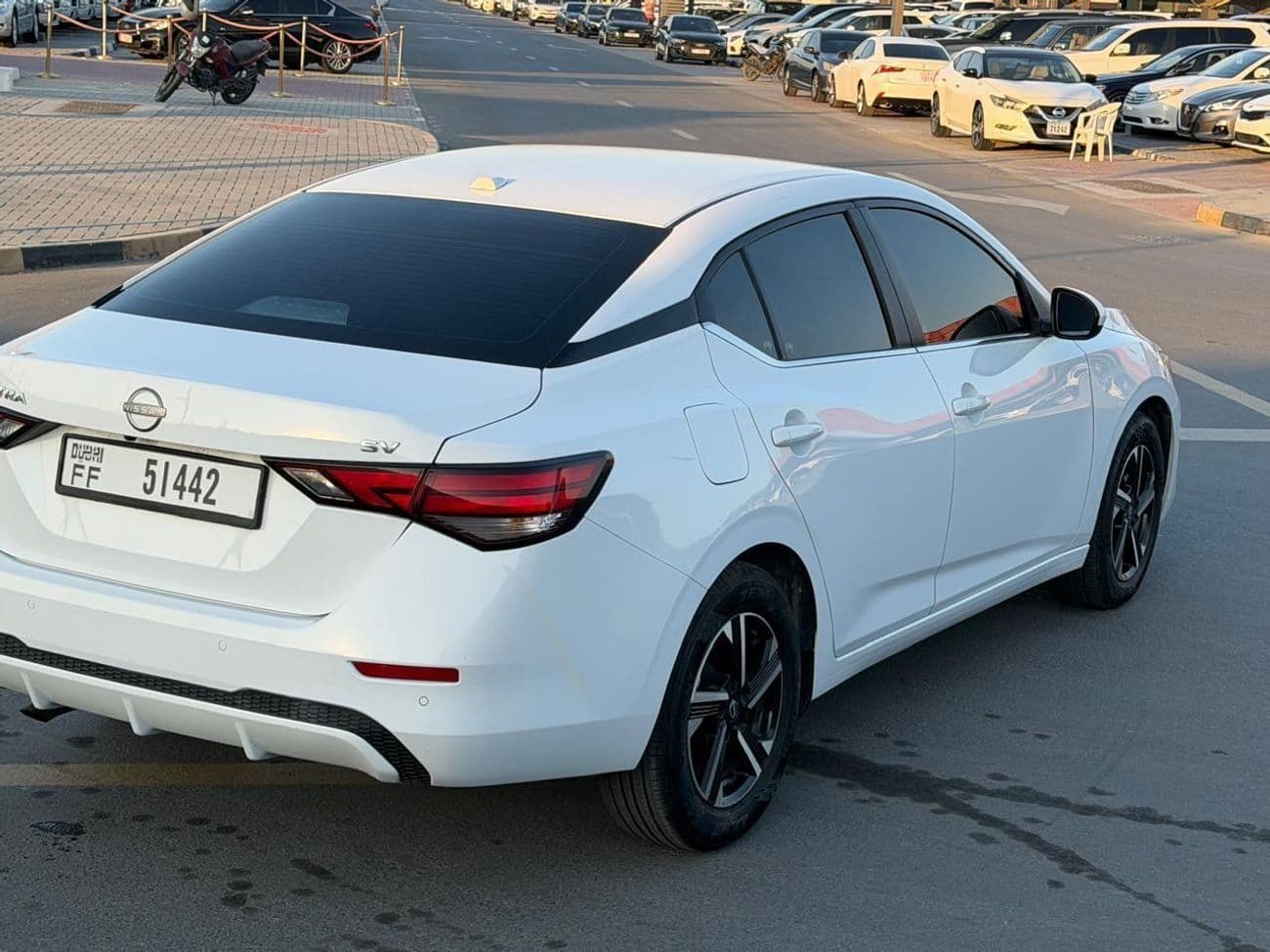 2024 Nissan Sentra SV thumbnail 6