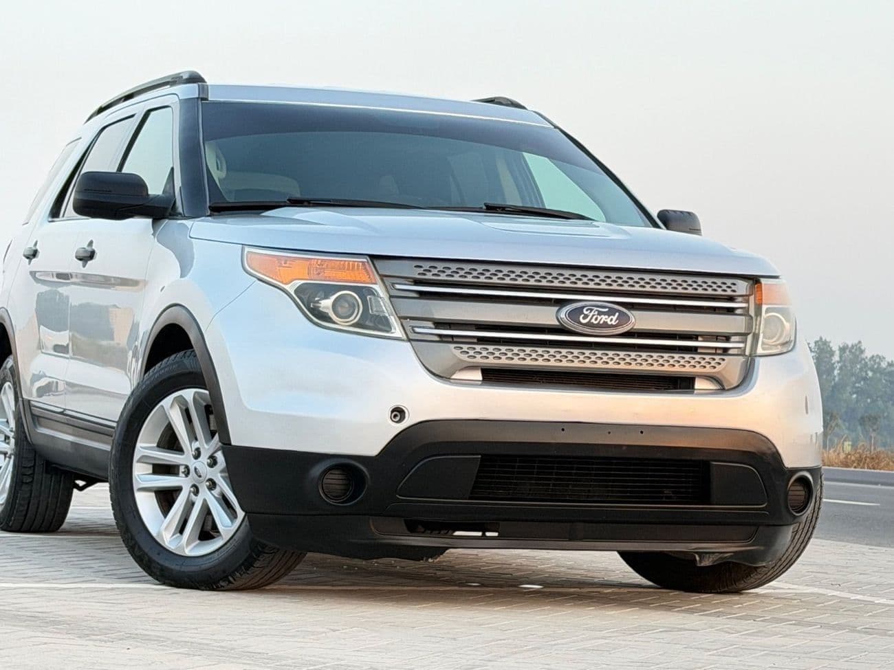 2014 Ford Explorer XLT thumbnail 4