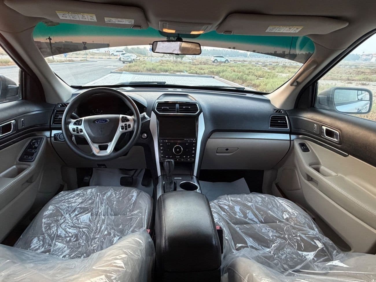 2014 Ford Explorer XLT thumbnail 5