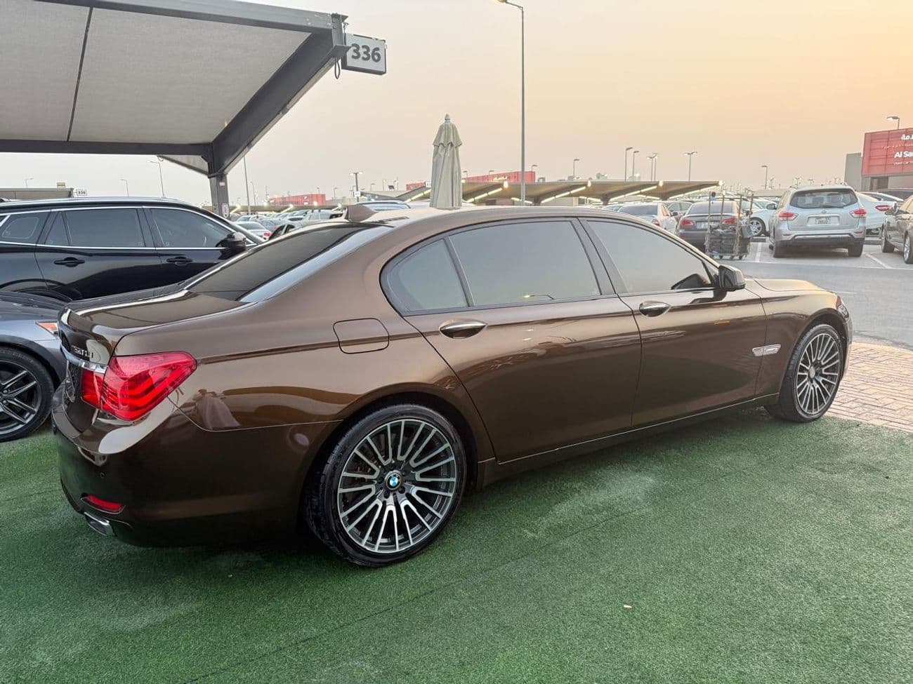 2012 BMW 750Li EXCLUSIVE thumbnail 6