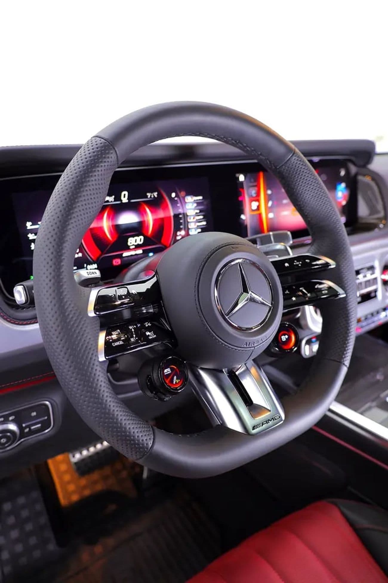 2027 Mercedes Benz G63 AMG thumbnail 5