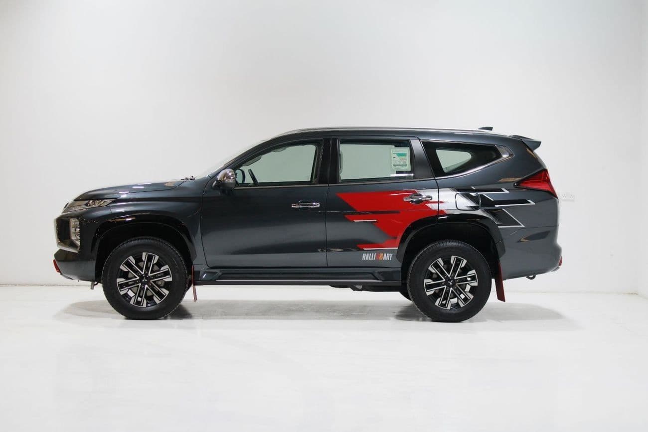 2023 Mitsubishi Montero Sport GLS HIGHLINE thumbnail 3