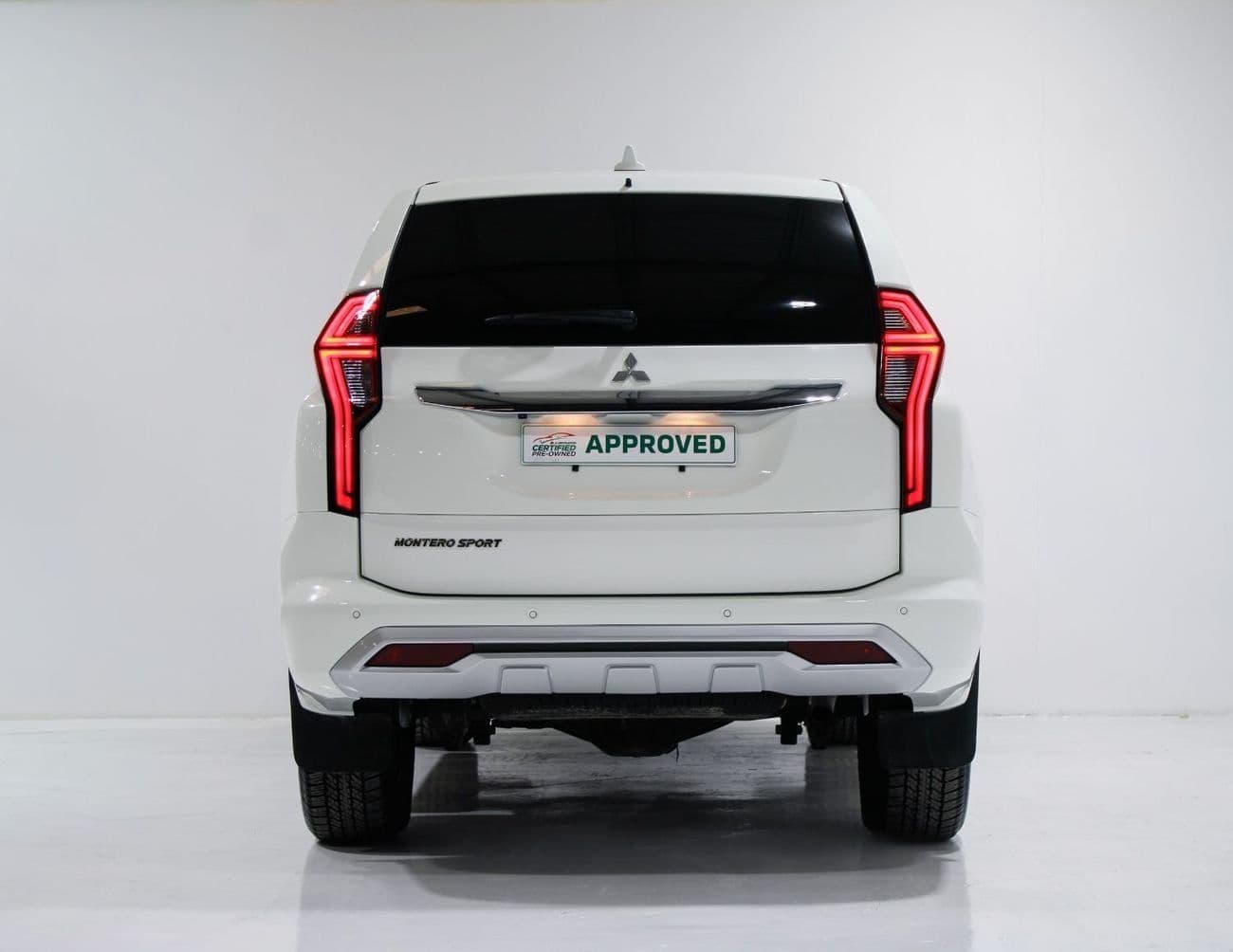 2023 Mitsubishi Montero Sport GLS thumbnail 4