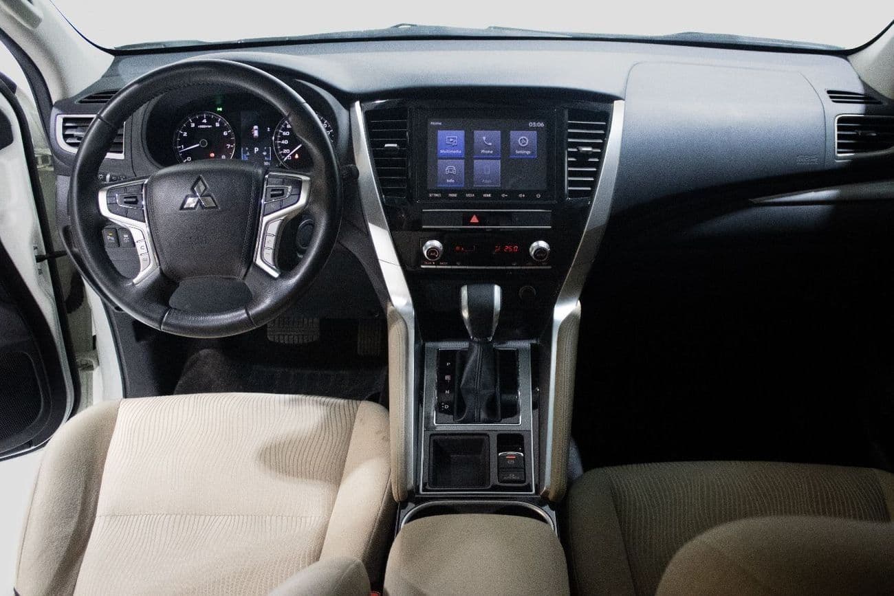 2023 Mitsubishi Montero Sport GLS thumbnail 6
