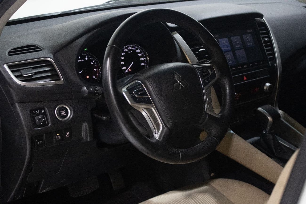 2023 Mitsubishi Montero Sport GLS thumbnail 7