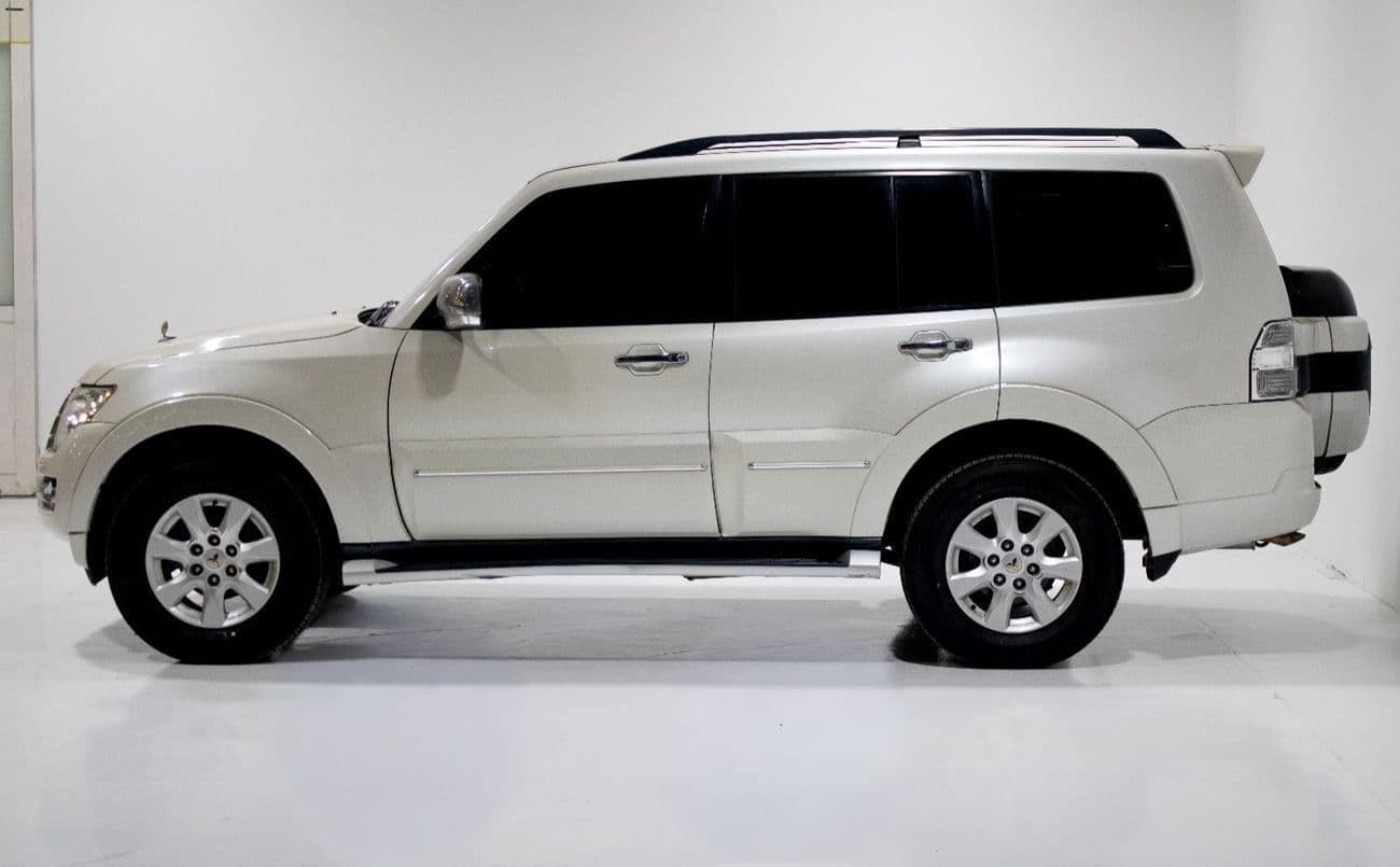 2020 Mitsubishi Pajero GLS HIGHLINE thumbnail 3