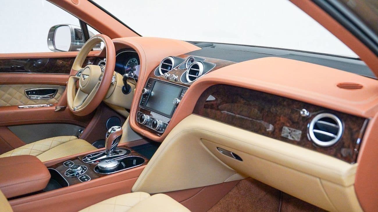 2017 Bentley Bentayga FIRST EDITION thumbnail 7