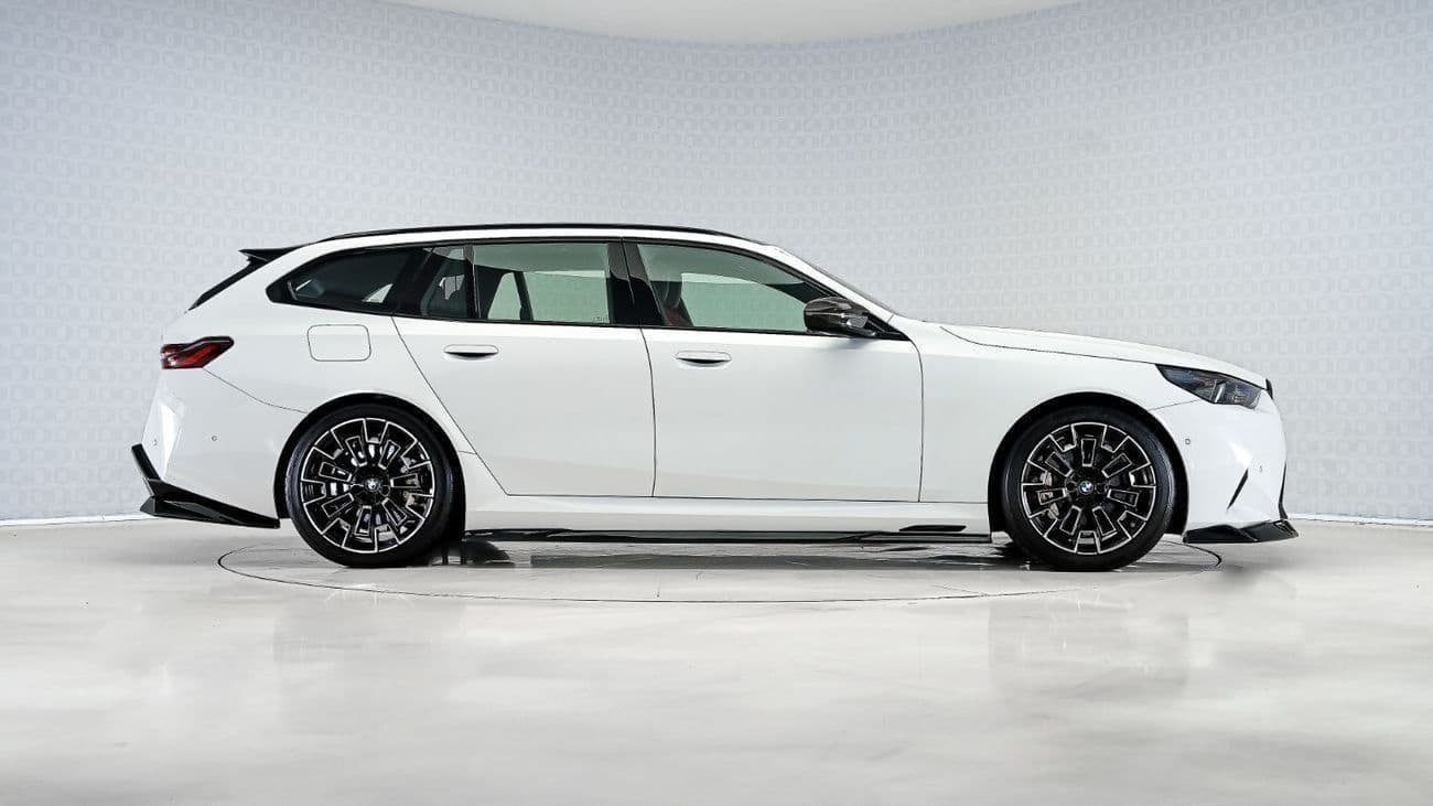2026 BMW M5 TOURING MASTERCLASS thumbnail 3