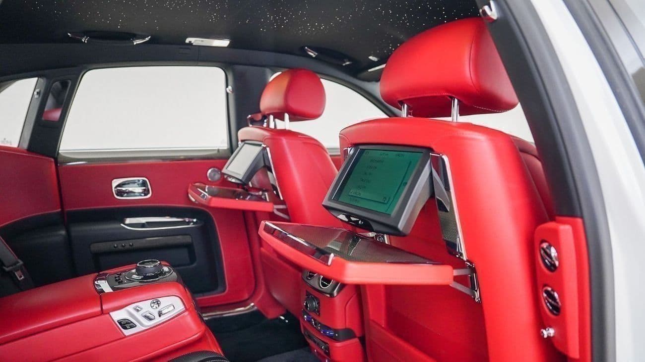2017 Rolls Royce Ghost SWB thumbnail 5