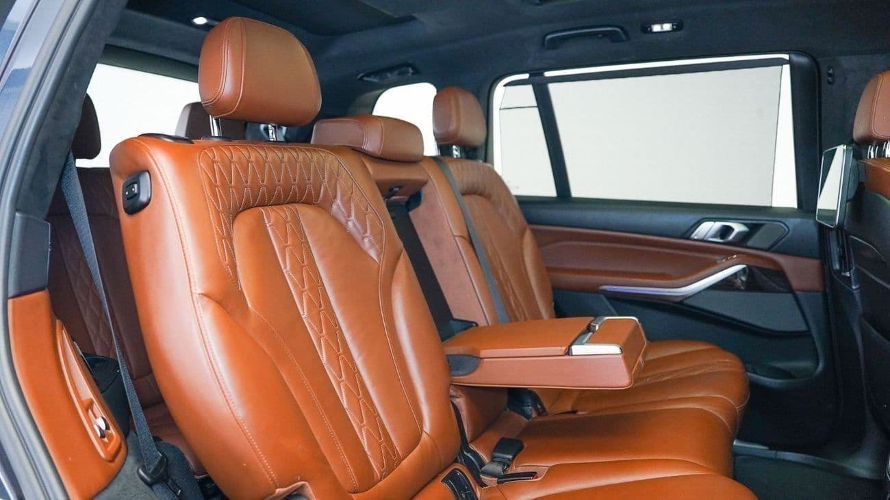 2022 BMW X7 M50i thumbnail 7