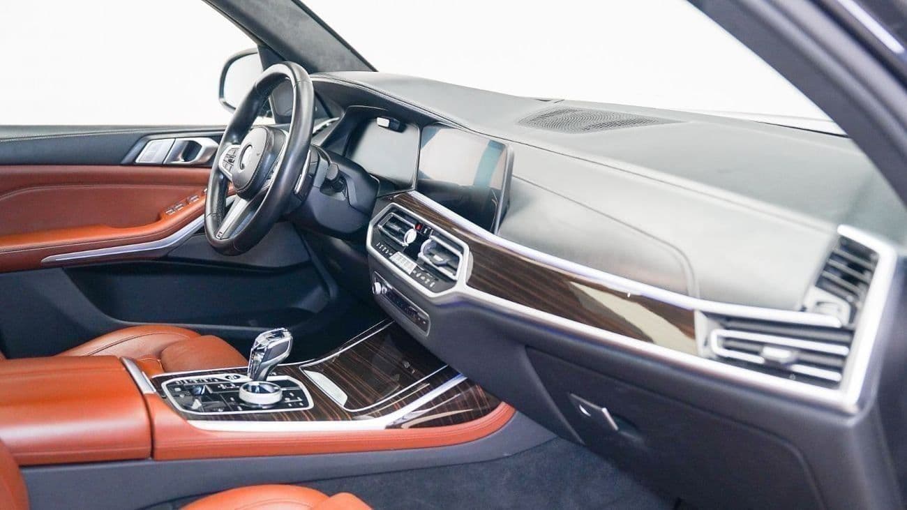 2022 BMW X7 M50i thumbnail 5