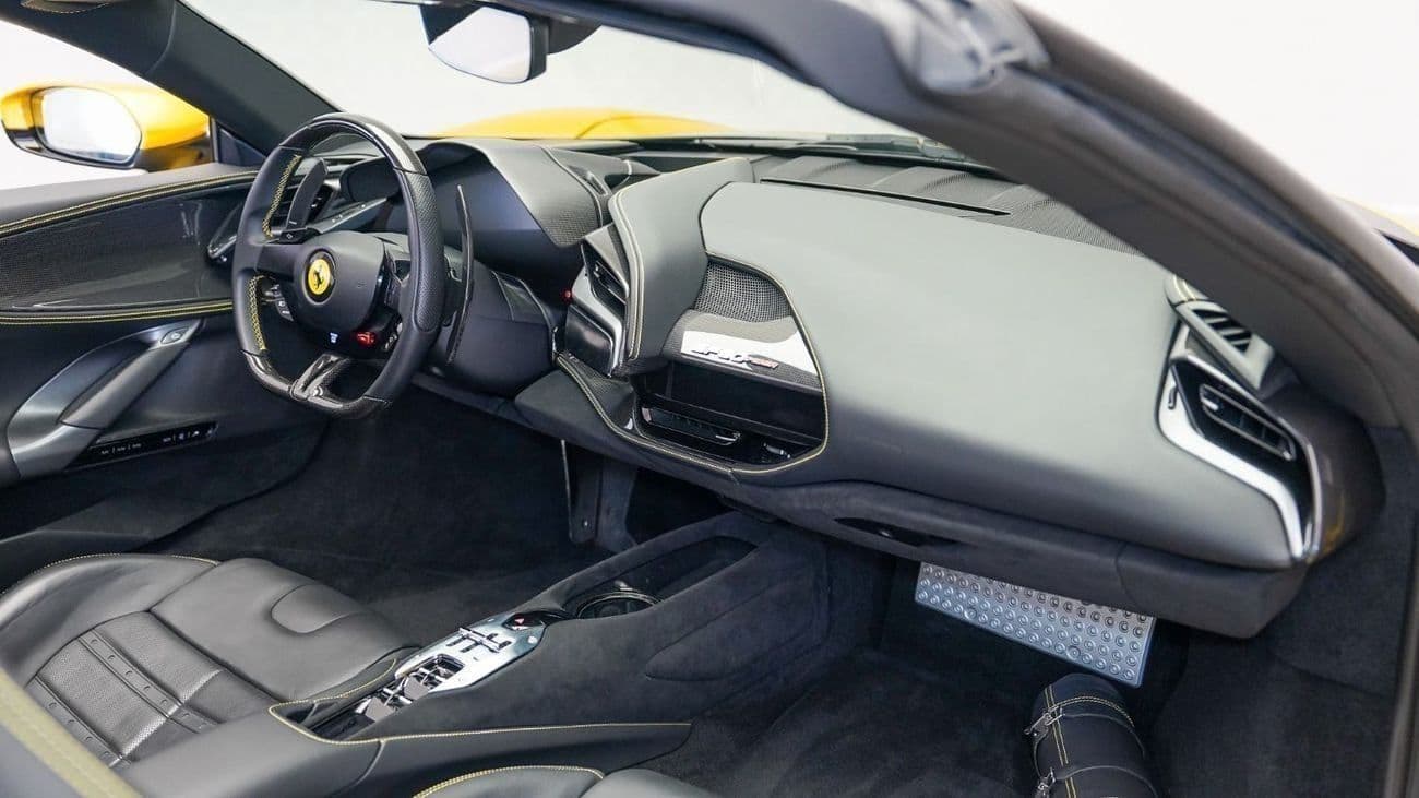 2023 Ferrari SF90 SPIDER thumbnail 7