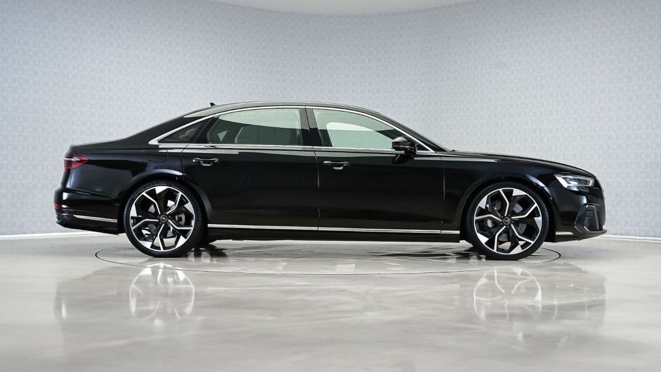 2026 Audi A8 55 TFSI thumbnail 3