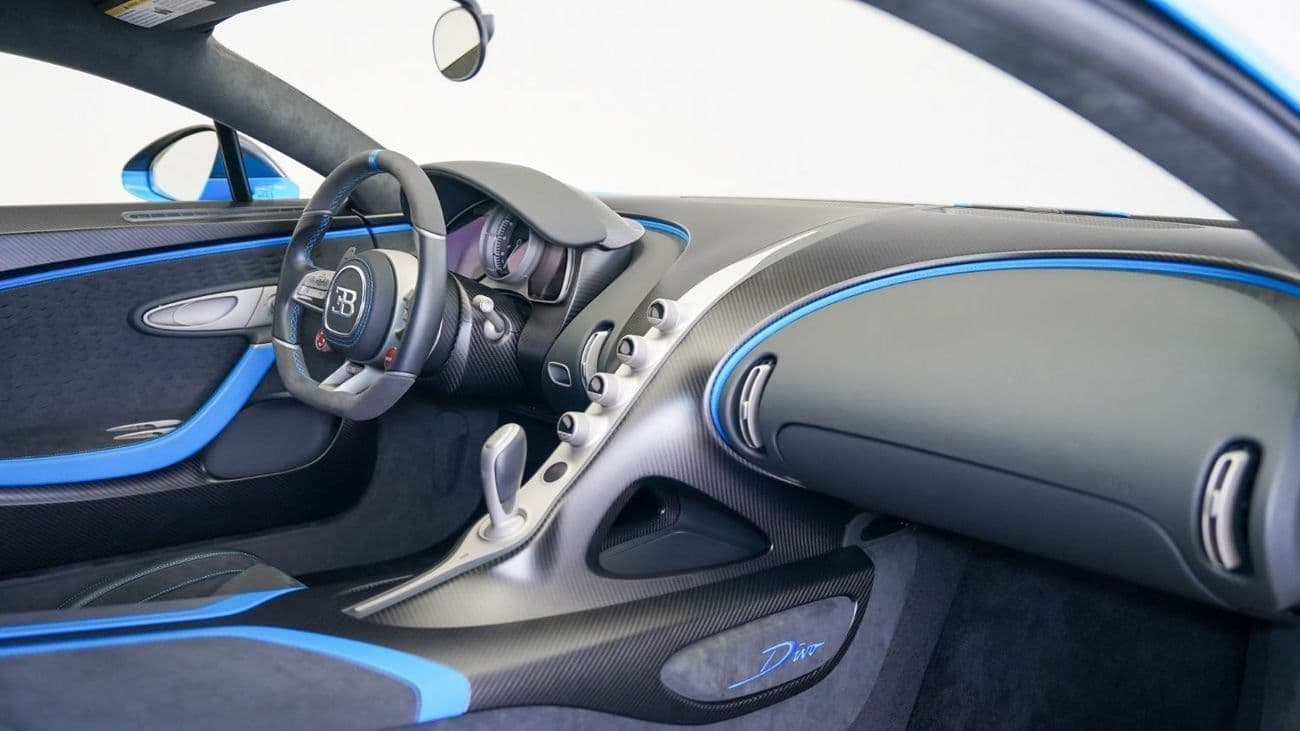 2020 Bugatti Divo thumbnail 7