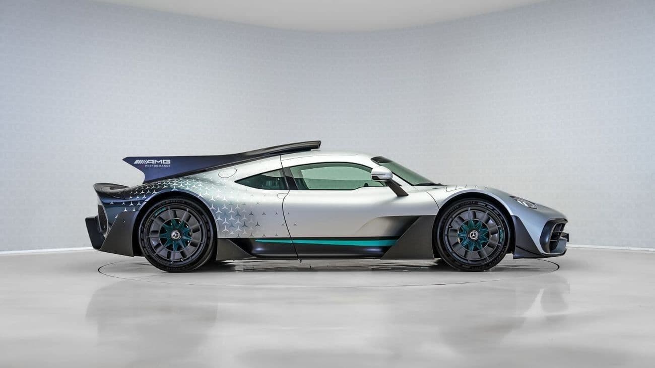 2023 Mercedes Benz AMG ONE STANDARD thumbnail 3