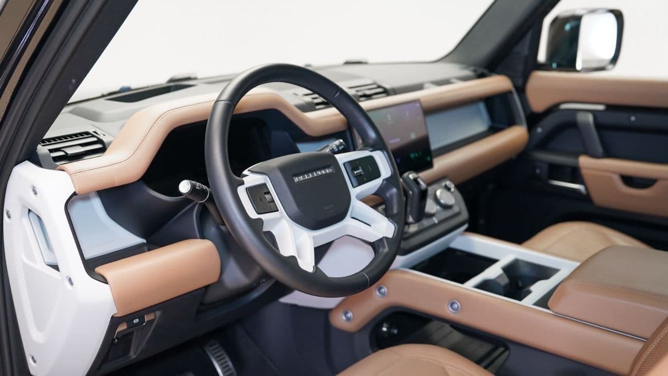2025 Land Rover Defender 90 HSE P400 thumbnail 4