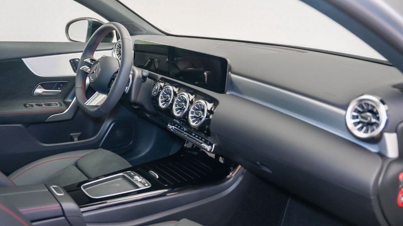2026 Mercedes Benz A200 PREMIUM PLUS thumbnail 7
