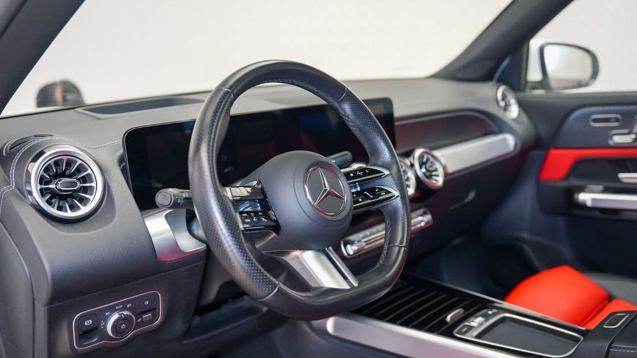 2025 Mercedes Benz GLB250 4MATIC thumbnail 4