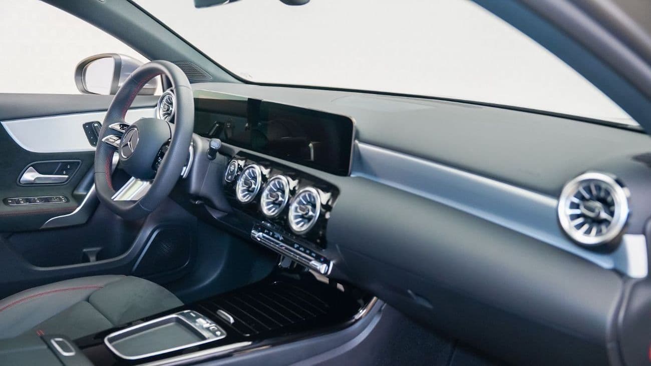 2026 Mercedes Benz A200 PREMIUM PLUS thumbnail 8