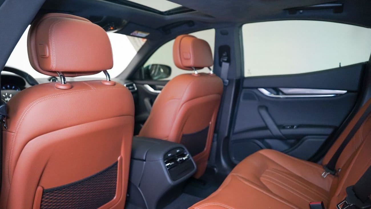 2022 Maserati Ghibli GT thumbnail 5