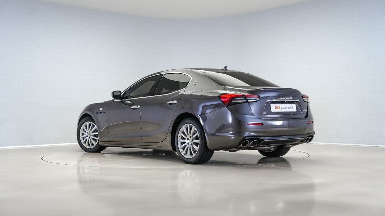 2022 Maserati Ghibli GT thumbnail 2