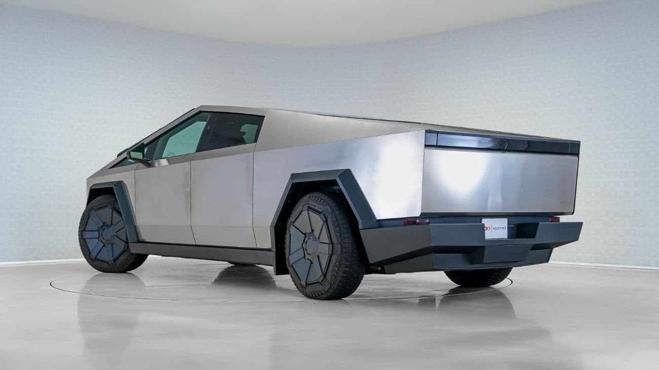 2024 Tesla Cybertruck FOUNDATION SERIES CYBERBEAST thumbnail 2