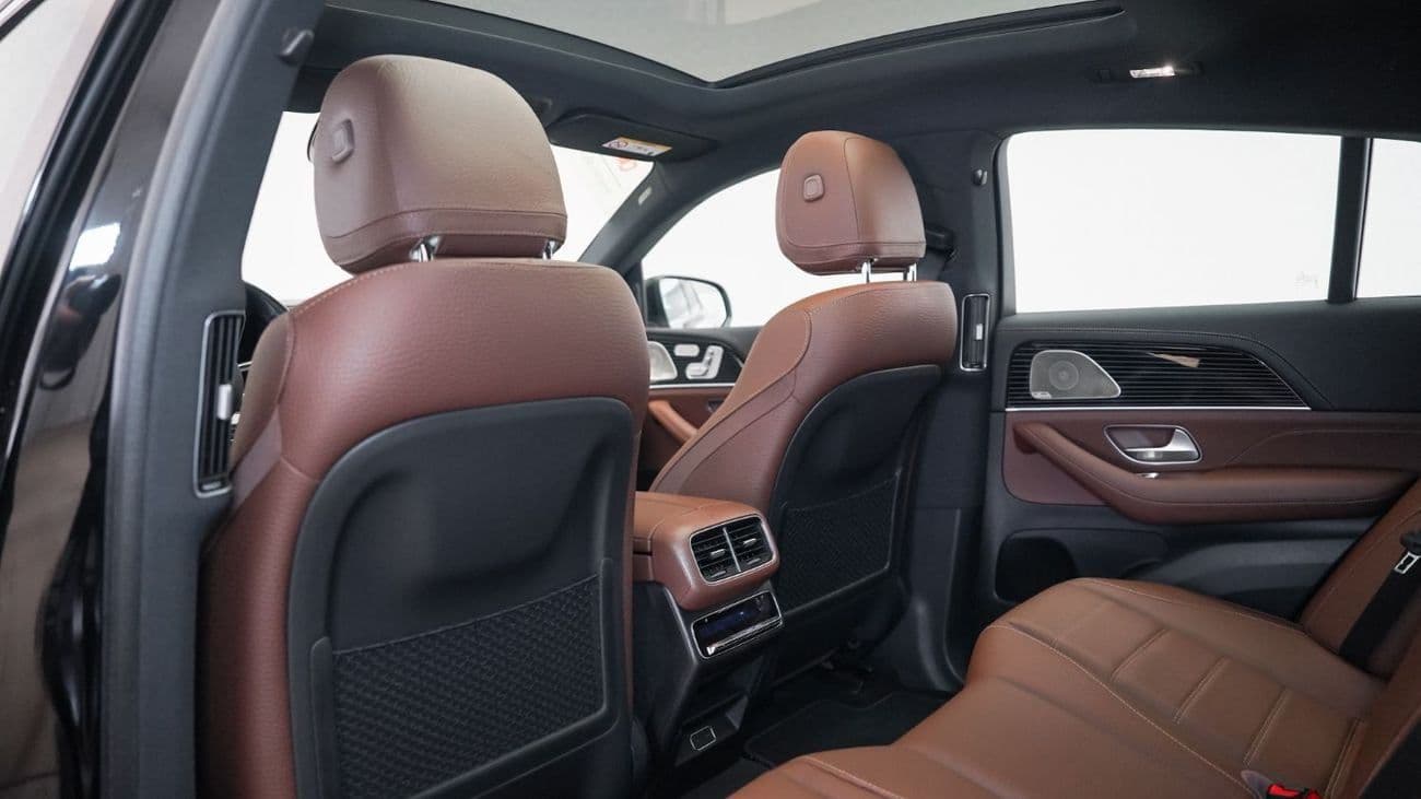 2025 Mercedes Benz GLE450 4Matic Coupe thumbnail 5