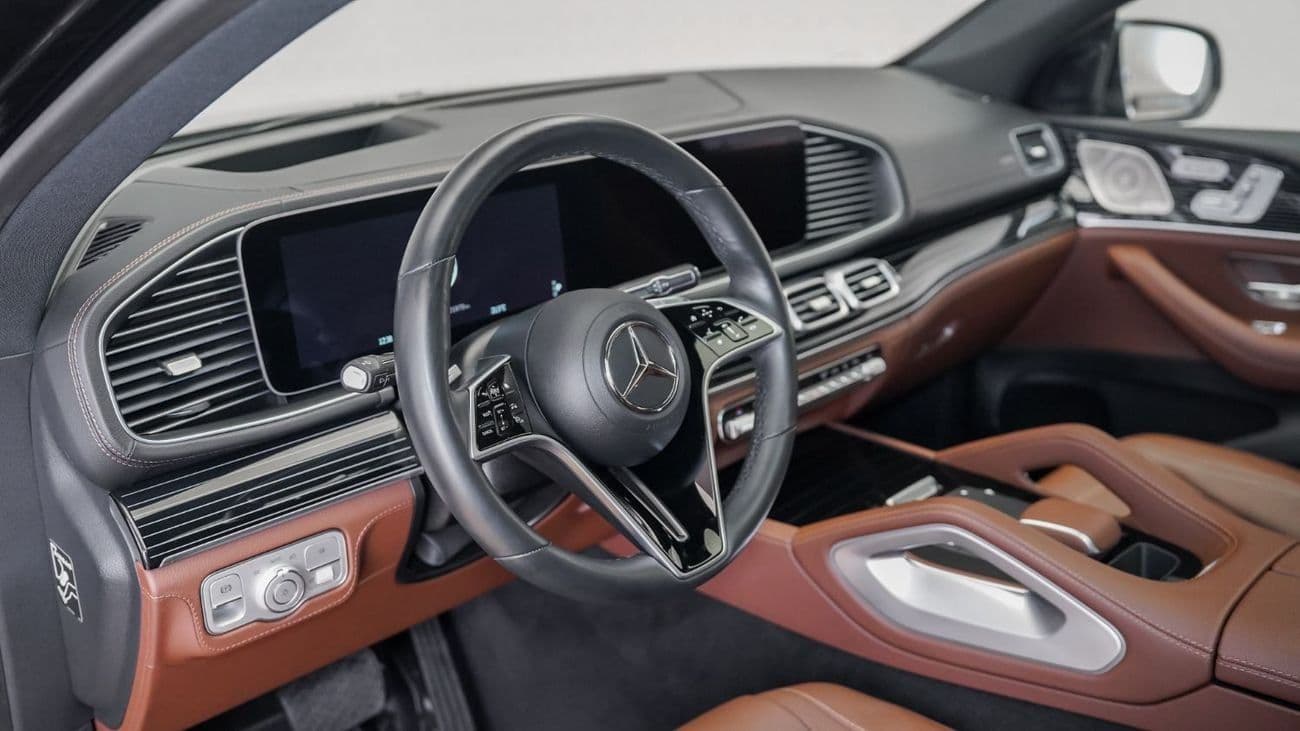 2025 Mercedes Benz GLE450 4Matic Coupe thumbnail 4