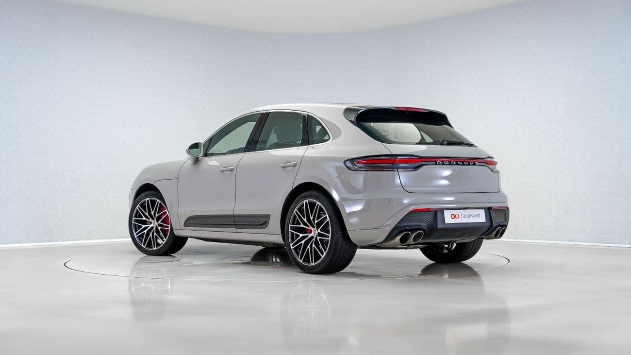 2024 Porsche Macan S thumbnail 2