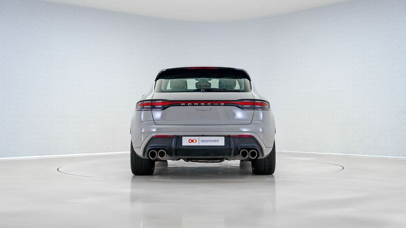 2024 Porsche Macan S thumbnail 4