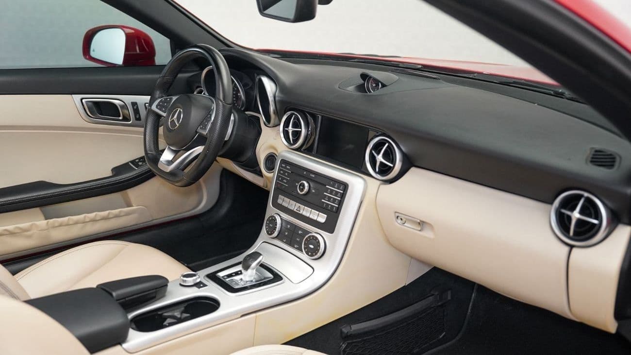 2017 Mercedes Benz SLC200 STANDARD thumbnail 7