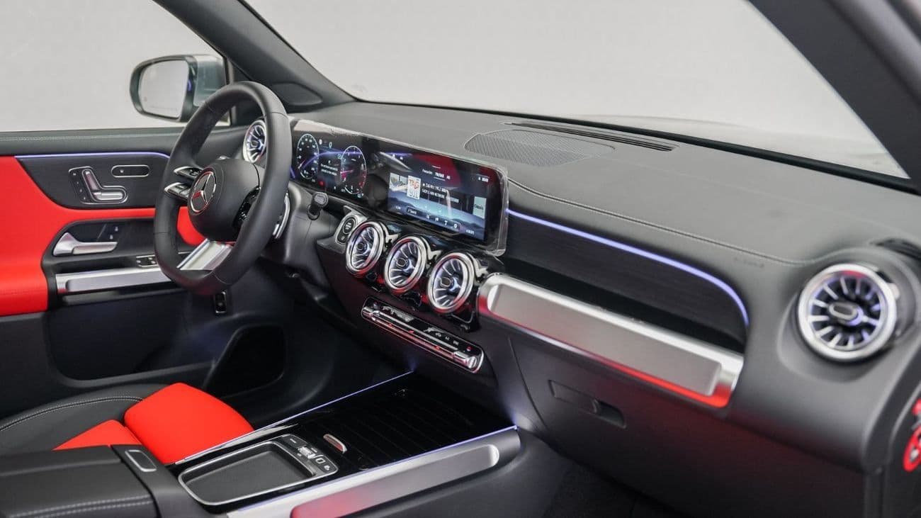 2026 Mercedes Benz GLB200 STANDARD thumbnail 7