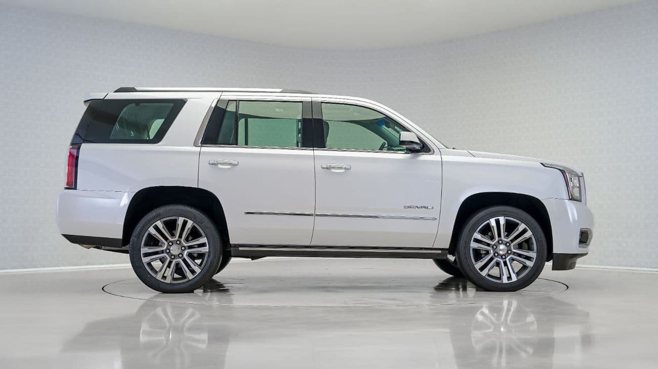 2019 GMC Yukon DENALI thumbnail 3