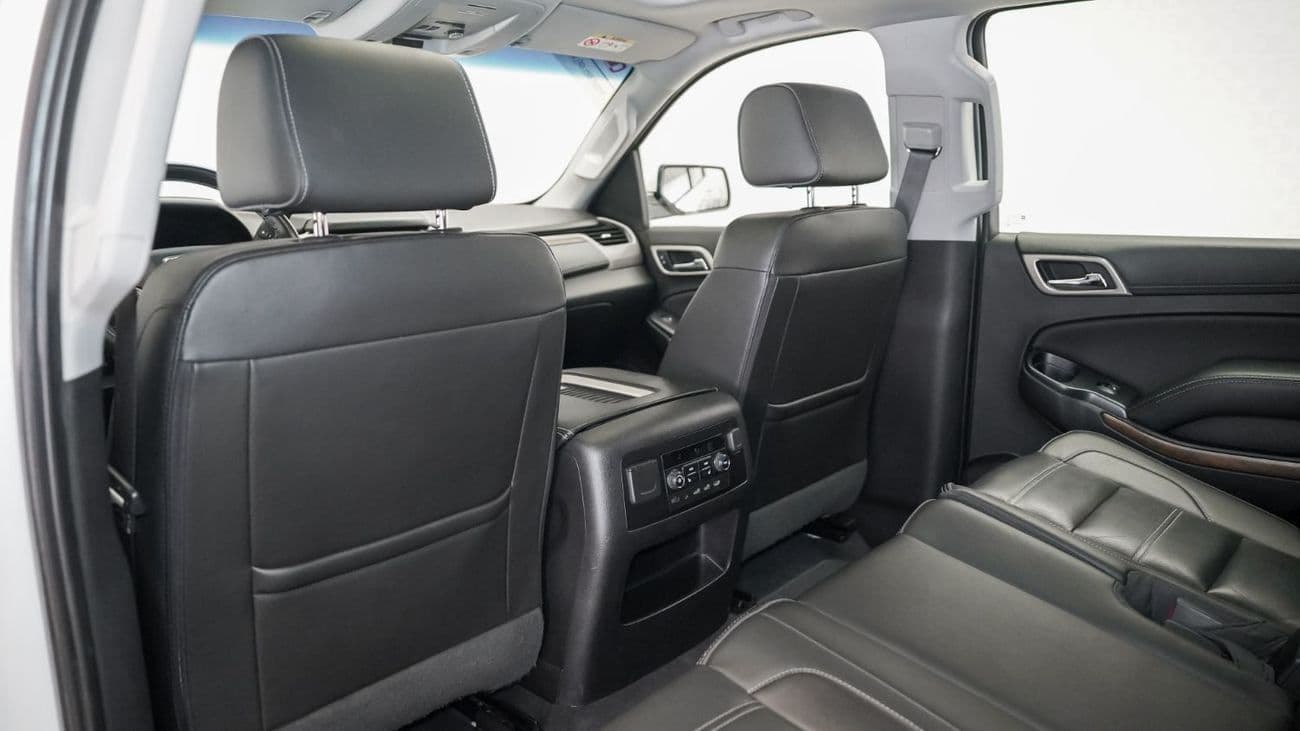 2019 GMC Yukon DENALI thumbnail 6