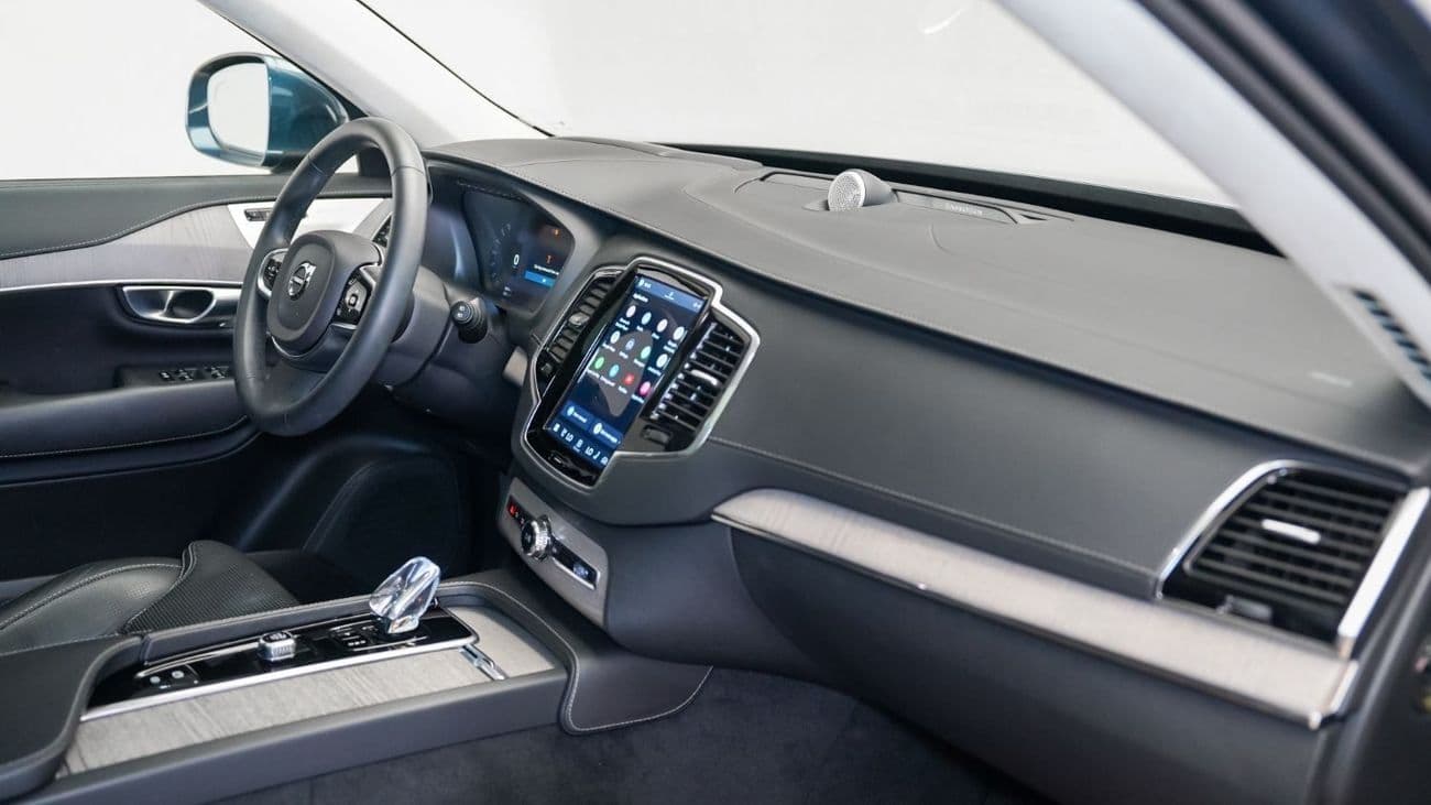 2024 Volvo XC90 B6 Ultimate Bright thumbnail 6