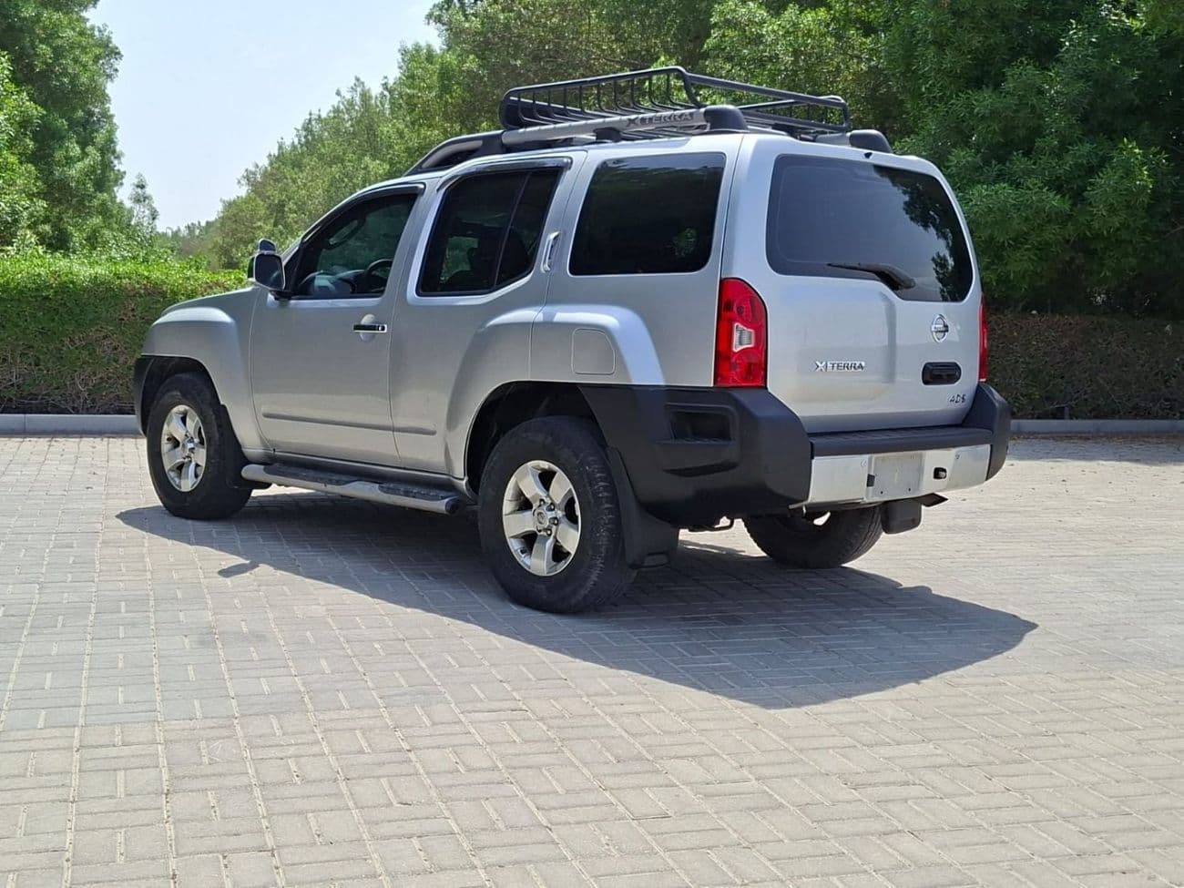 2010 Nissan X Terra S thumbnail 8