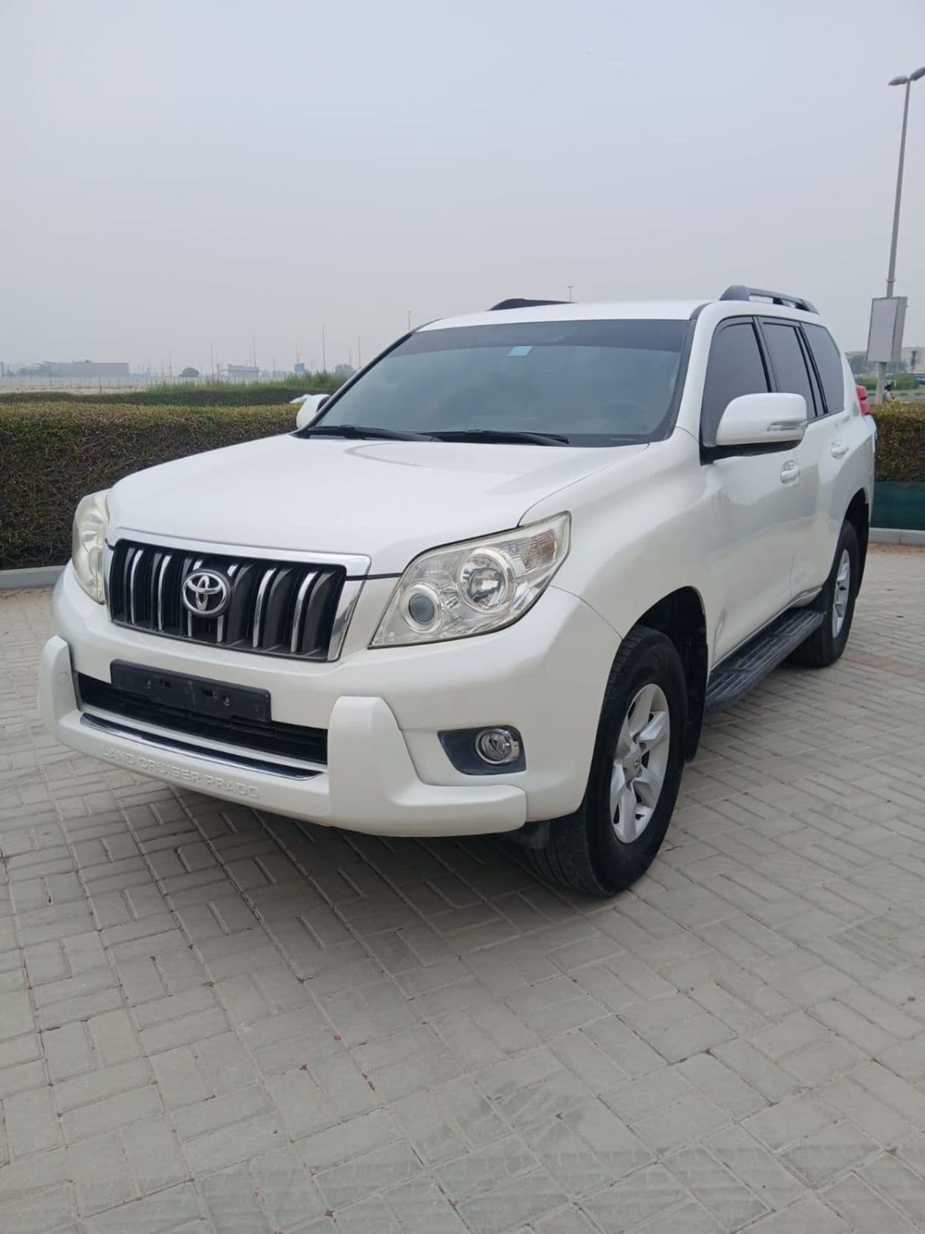 2011 Toyota Prado TX L thumbnail 2